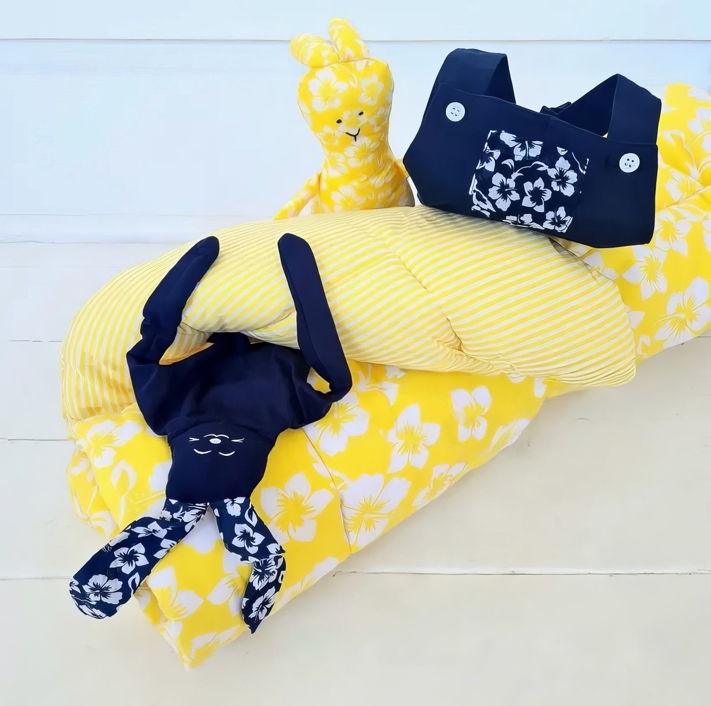 Porte-Doudou Matelassé 100% Coton – Imprimé Hibiscus
