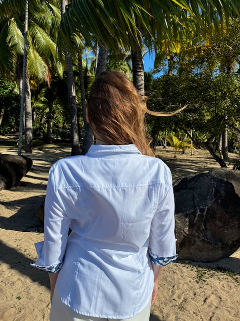 Chemise femme cintrée hibiscus