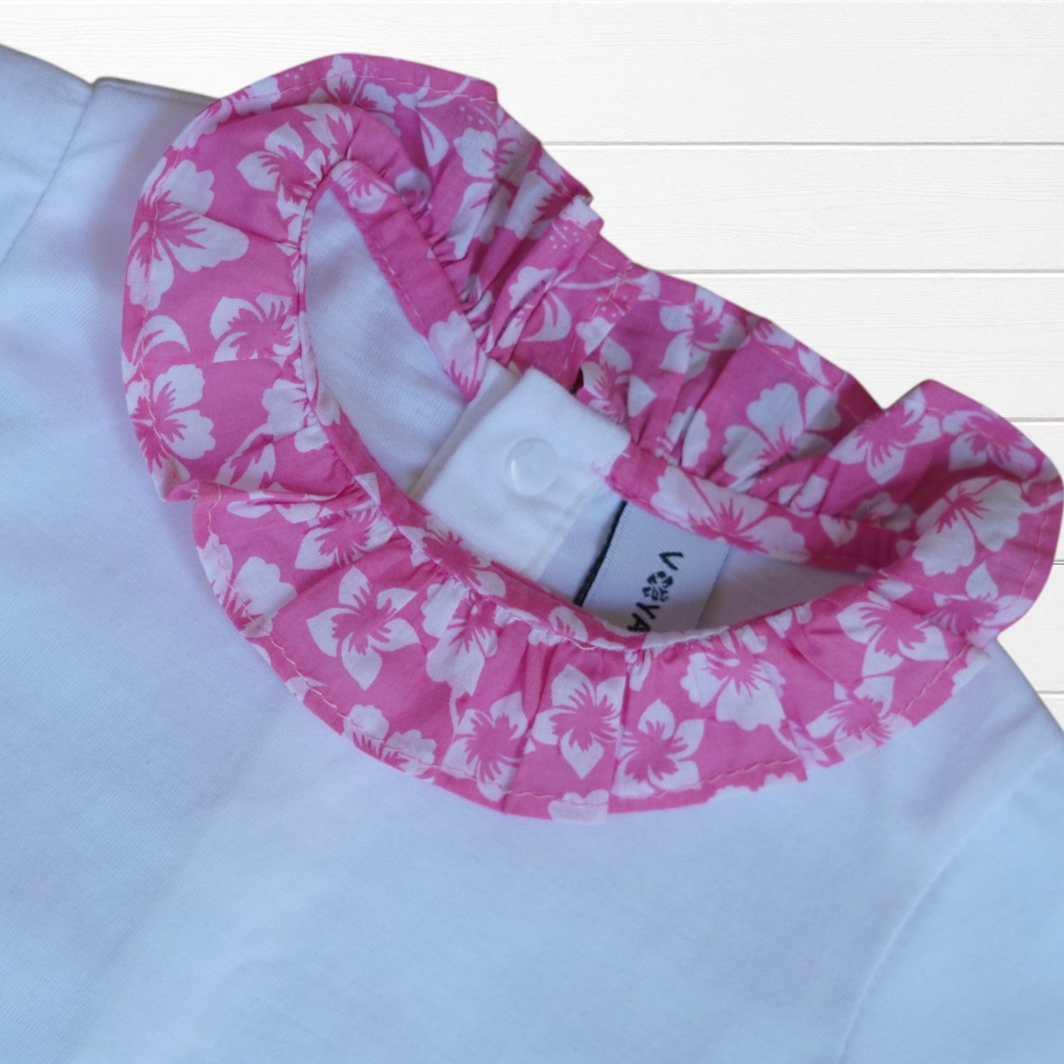 Body bébé manches longues col volant imprimé hibiscus