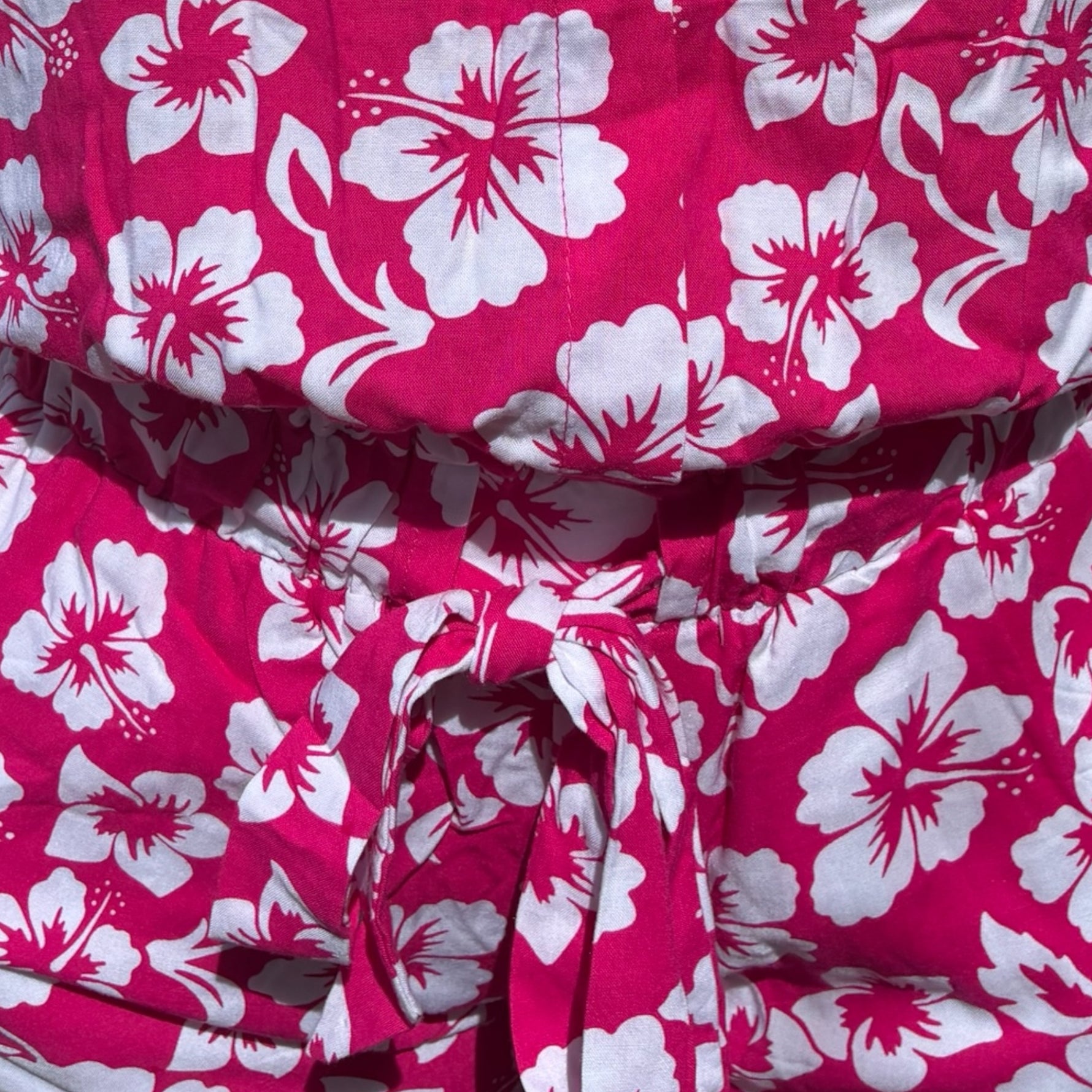 Photo du produit : Combinaison hibiscus femme