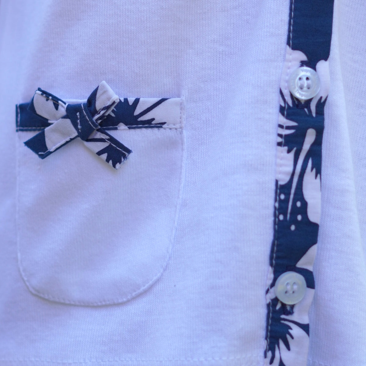 Photo du produit : Gillet fille liseré hibiscus