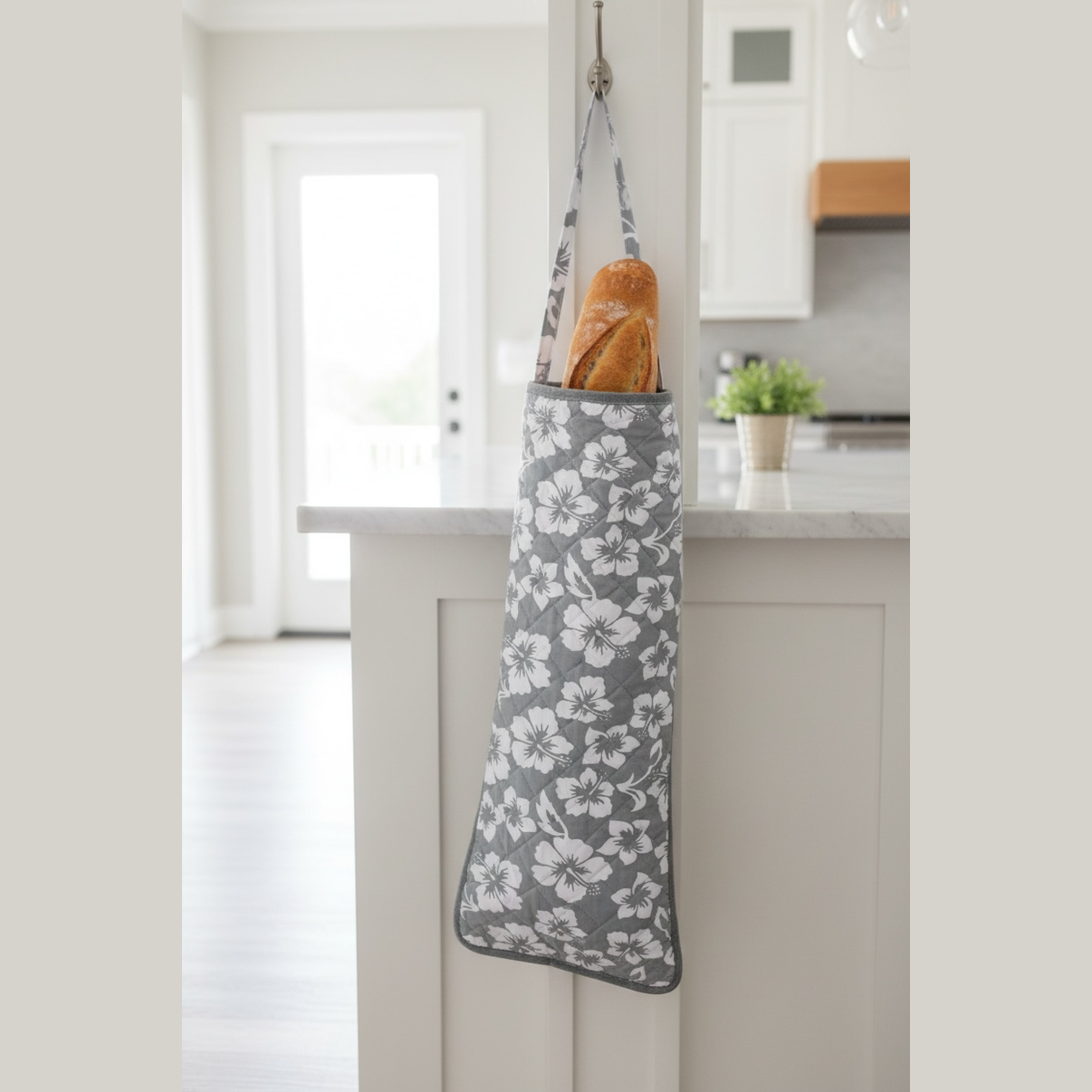 Quilted Hibiscus Bread Bag
