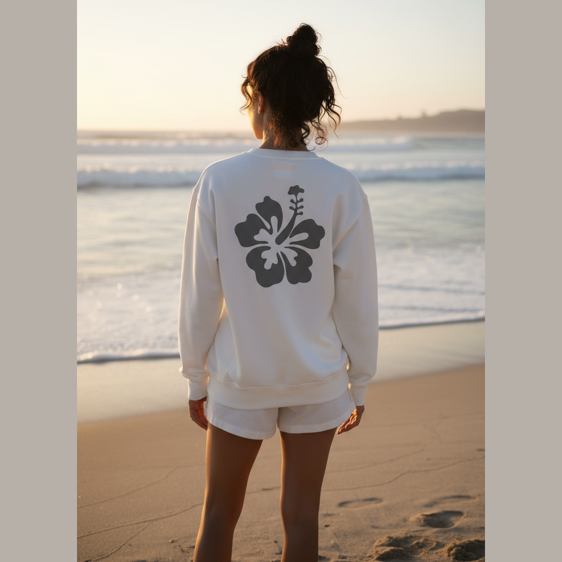 Sweat-shirt femme Voyage Tropical 98 avec son imprimé hibiscus