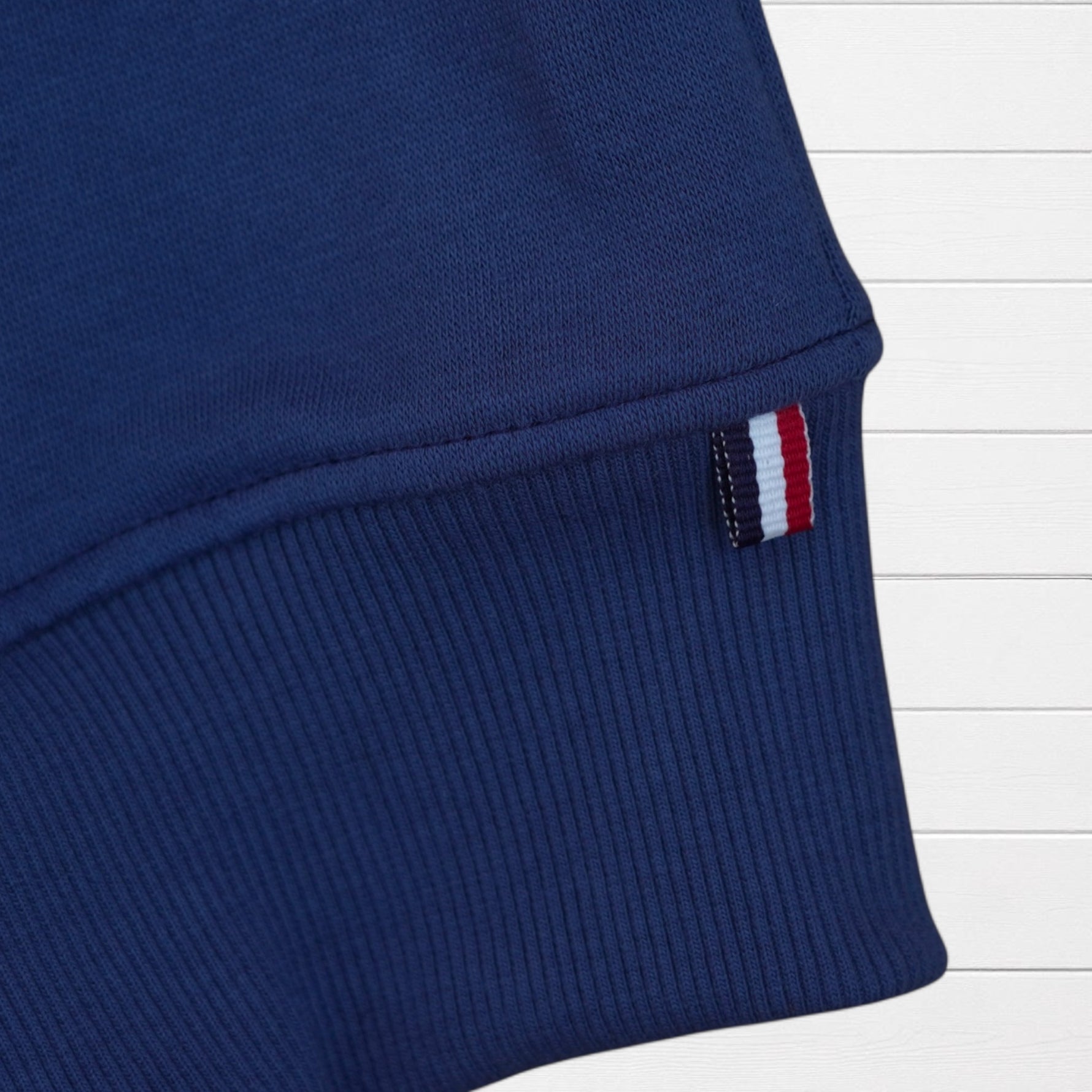 Photo du produit : Sweat-shirt voyage tropical 98 imprimé hibiscus femme