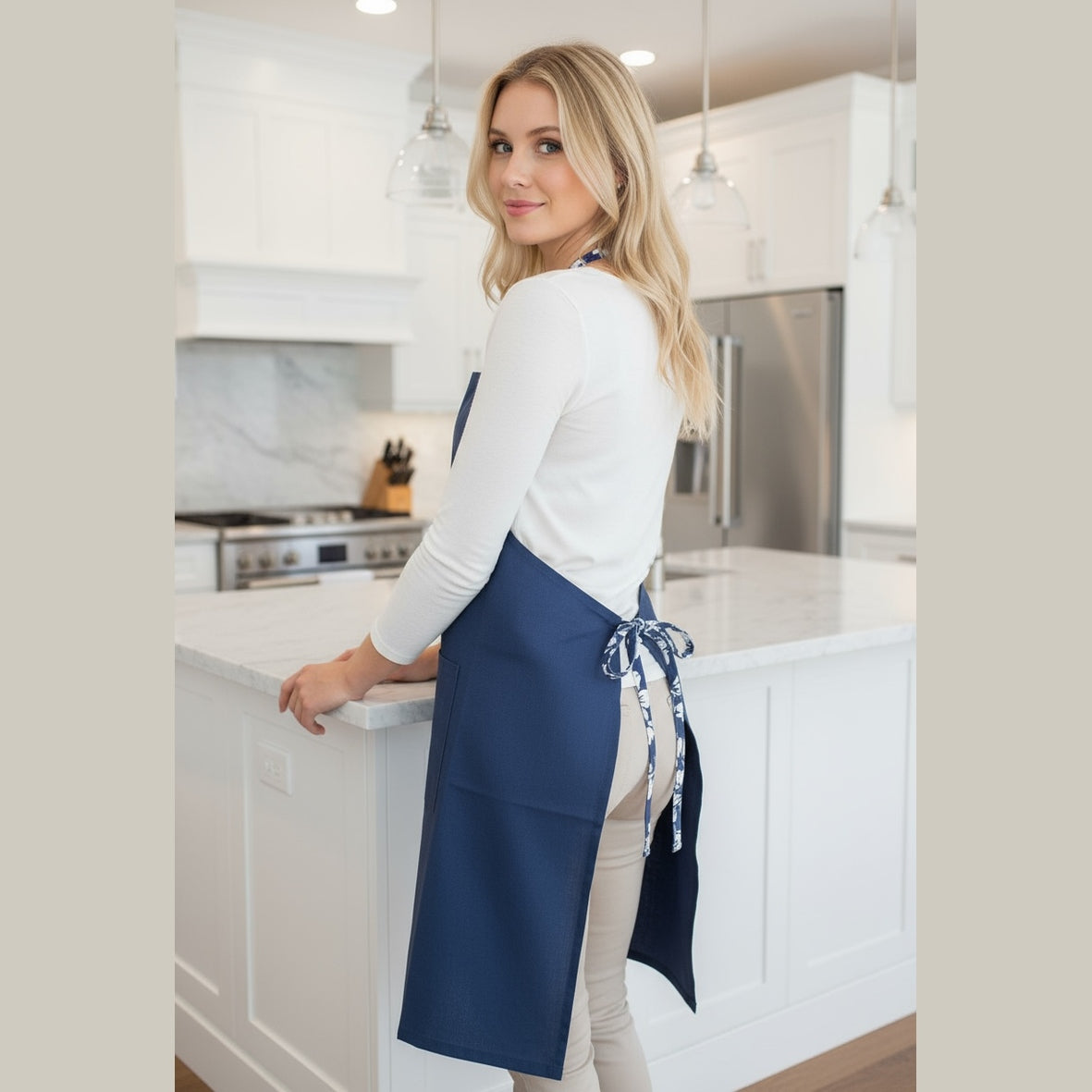 Photo du produit : Tablier long poche imprimée hibiscus