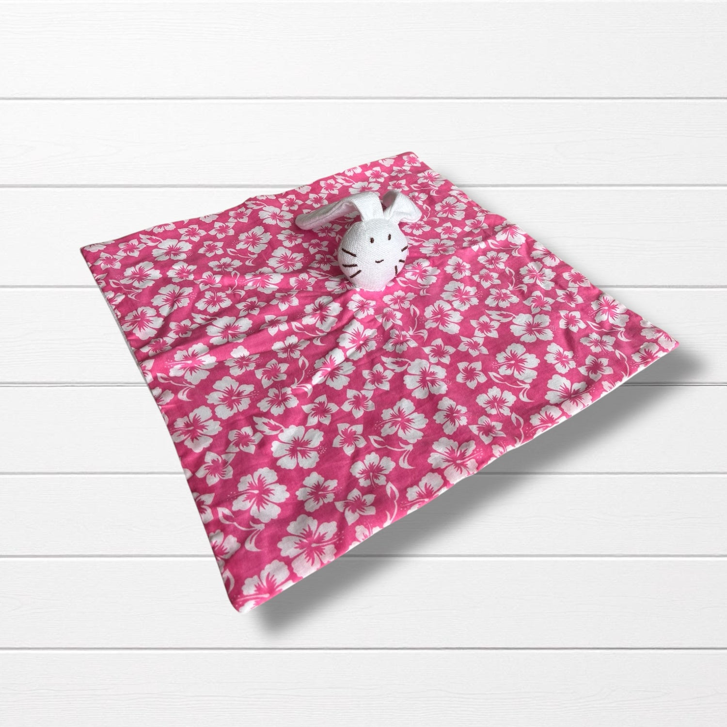 Photo du produit : Doudou lapin carré hibiscus